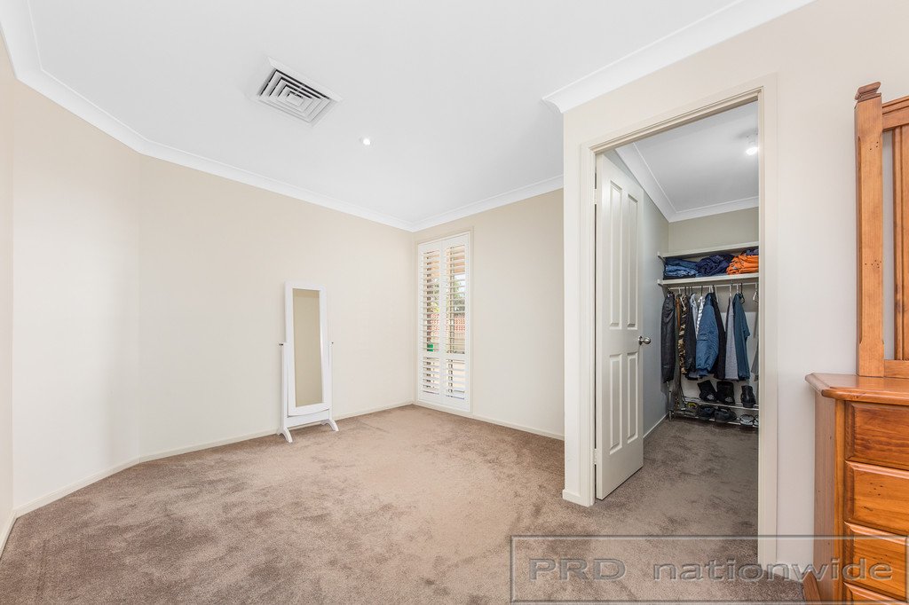 8 Adelong Close RUTHERFORD 12