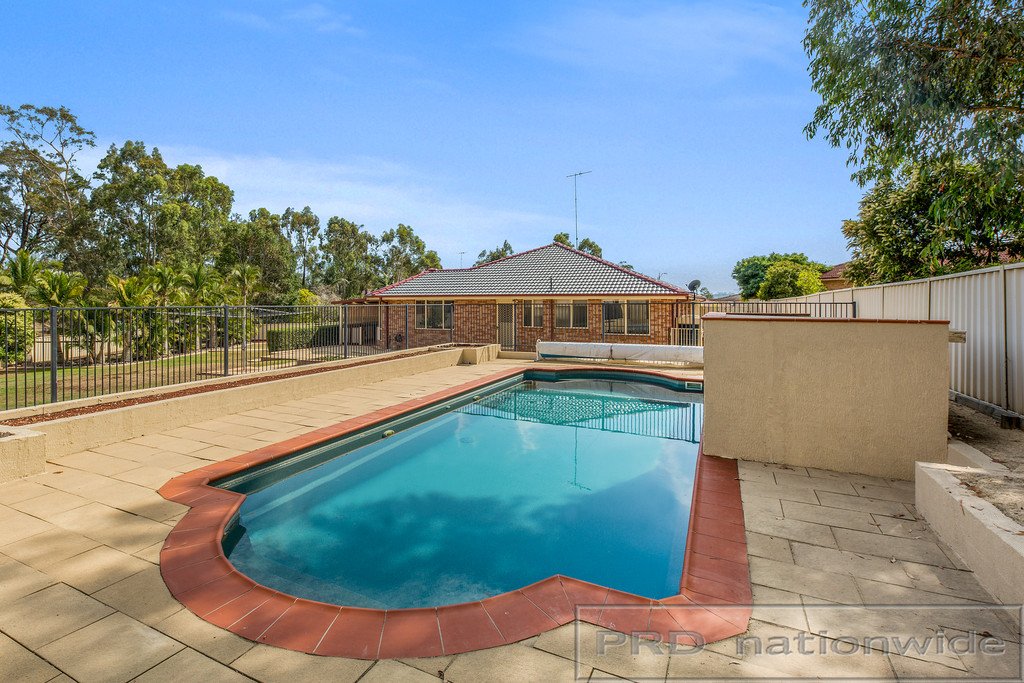 8 Adelong Close RUTHERFORD 22