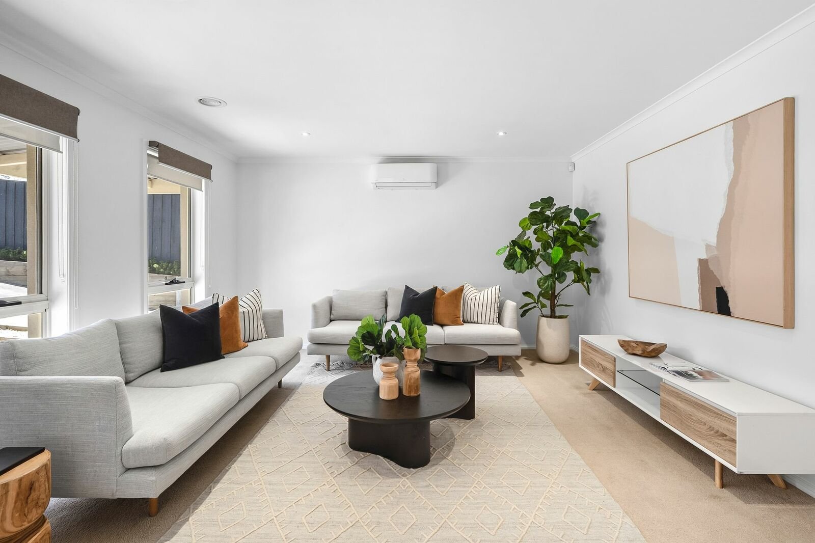 Gallery: 8 Aintree Road