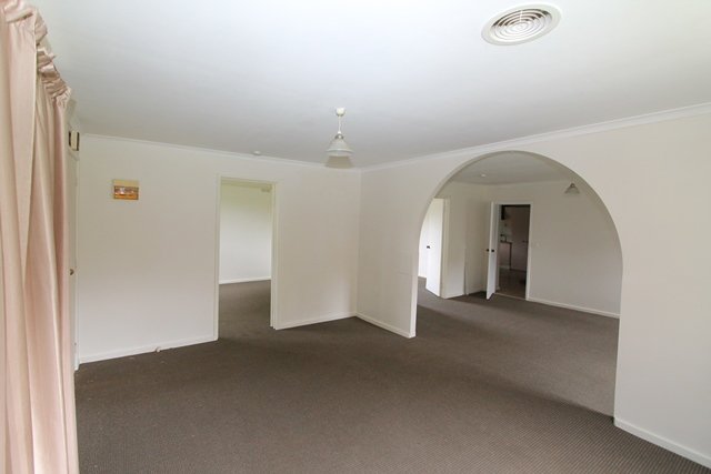 8 Albert Street BEAUFORT 10