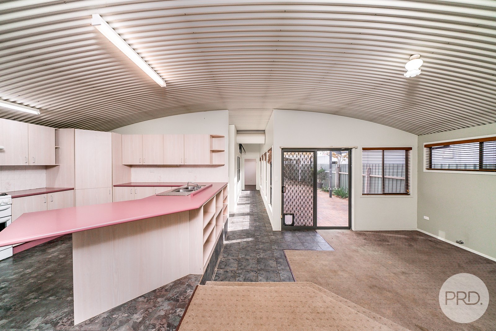 8 Albert Street WAGGA WAGGA 6