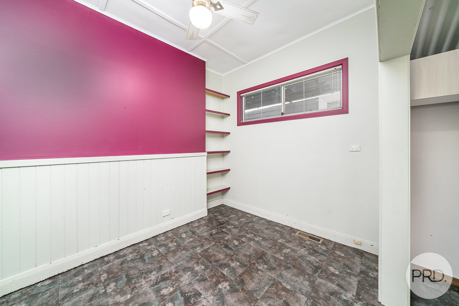 8 Albert Street WAGGA WAGGA 9