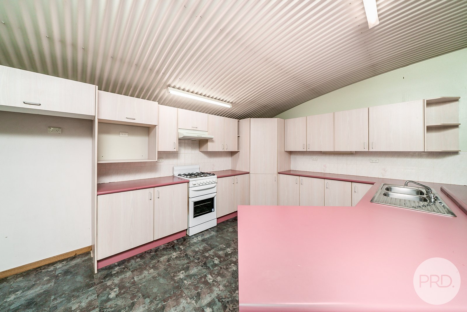 8 Albert Street WAGGA WAGGA 4