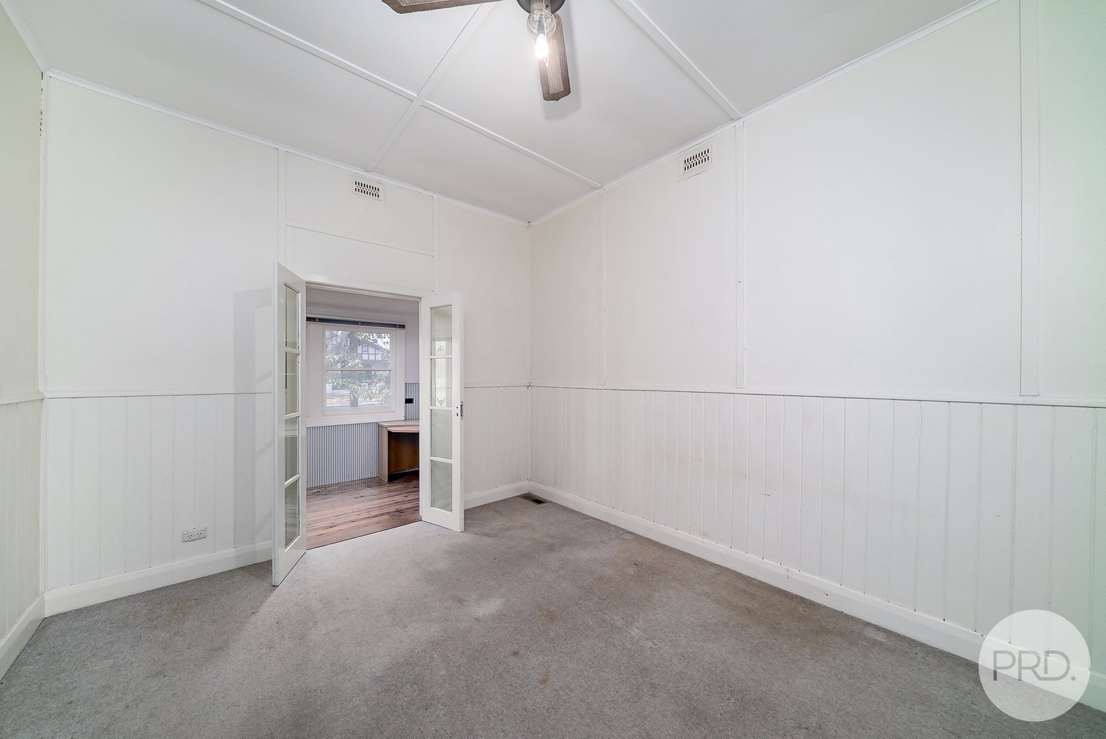 8 Albert Street WAGGA WAGGA 11