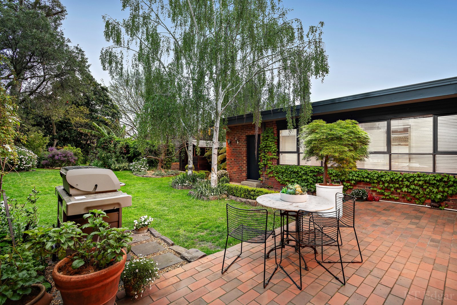 Real Estate and Property in 8 Allambee Avenue, Camberwell, VIC