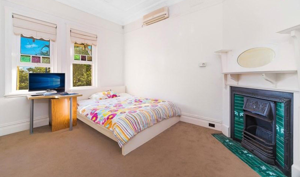 8 Alma Street HURSTVILLE 4