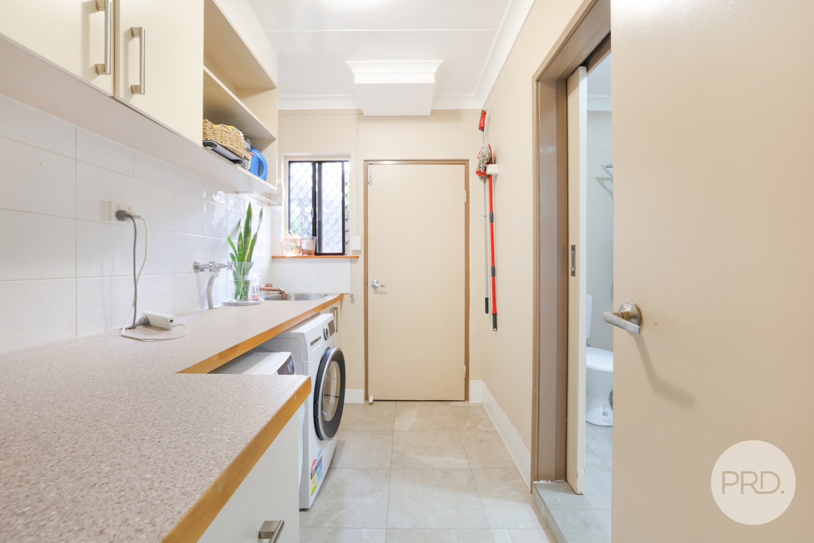 8 Amaroo Road TAMWORTH 8