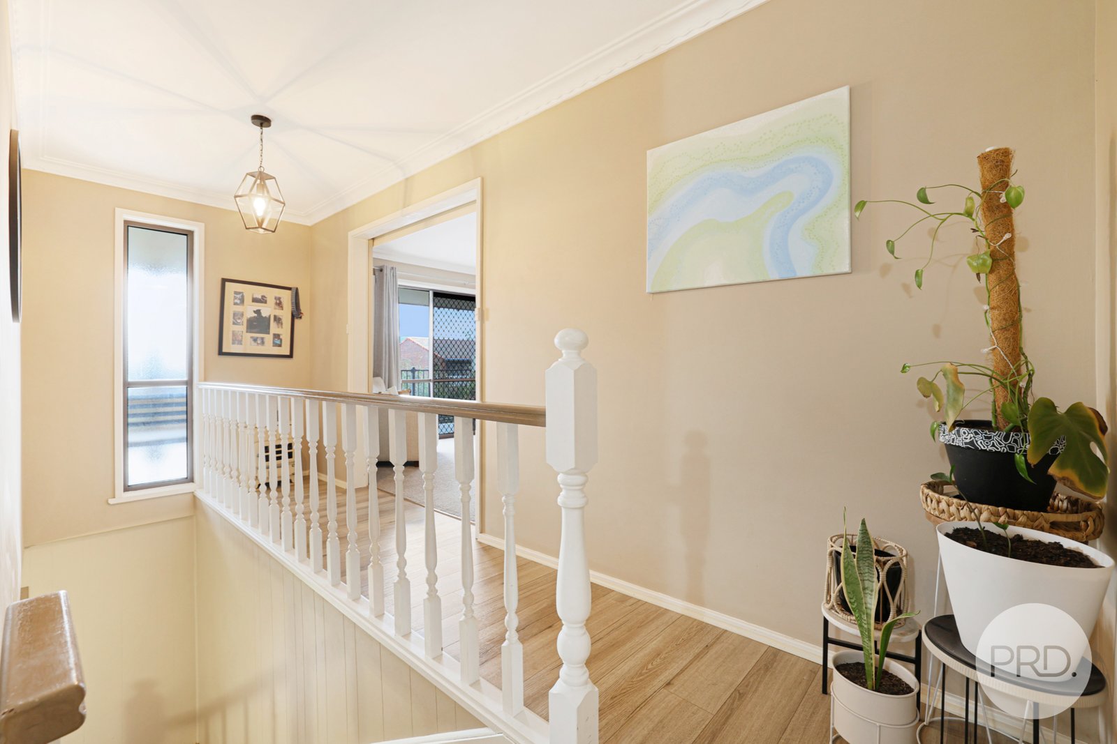 8 Amaroo Road TAMWORTH 11