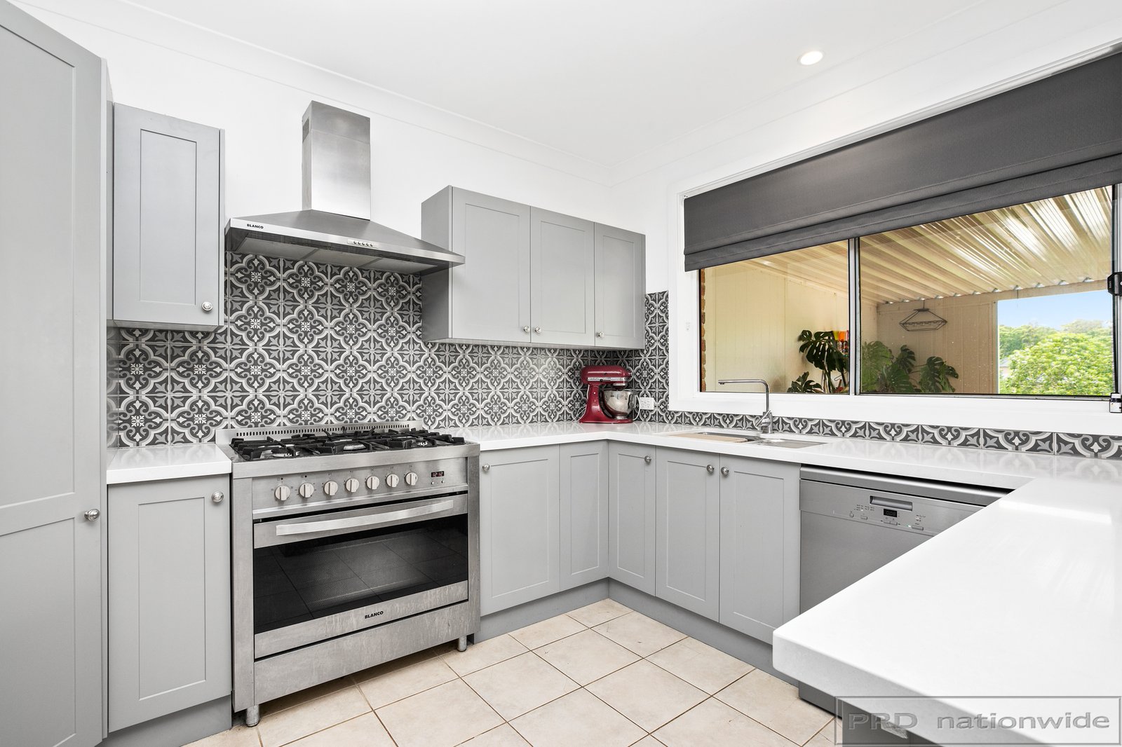 8 Amber Grove BOLWARRA HEIGHTS 3