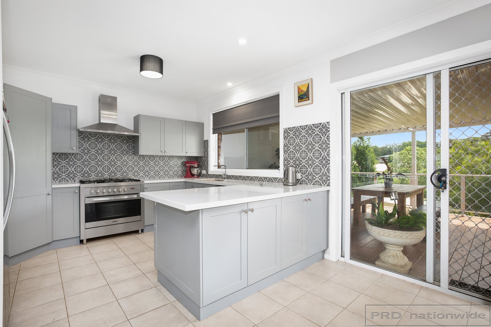 8 Amber Grove BOLWARRA HEIGHTS 4