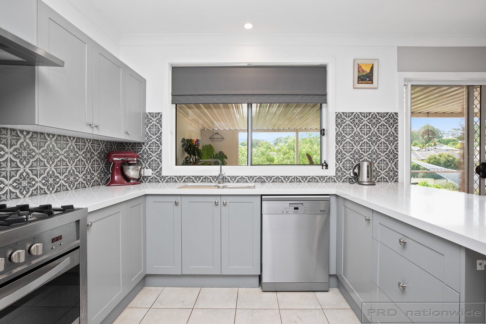 8 Amber Grove BOLWARRA HEIGHTS 5