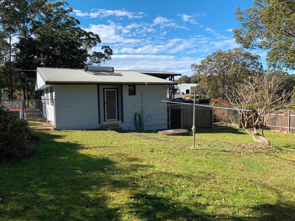 8 Andren Close BONVILLE 10