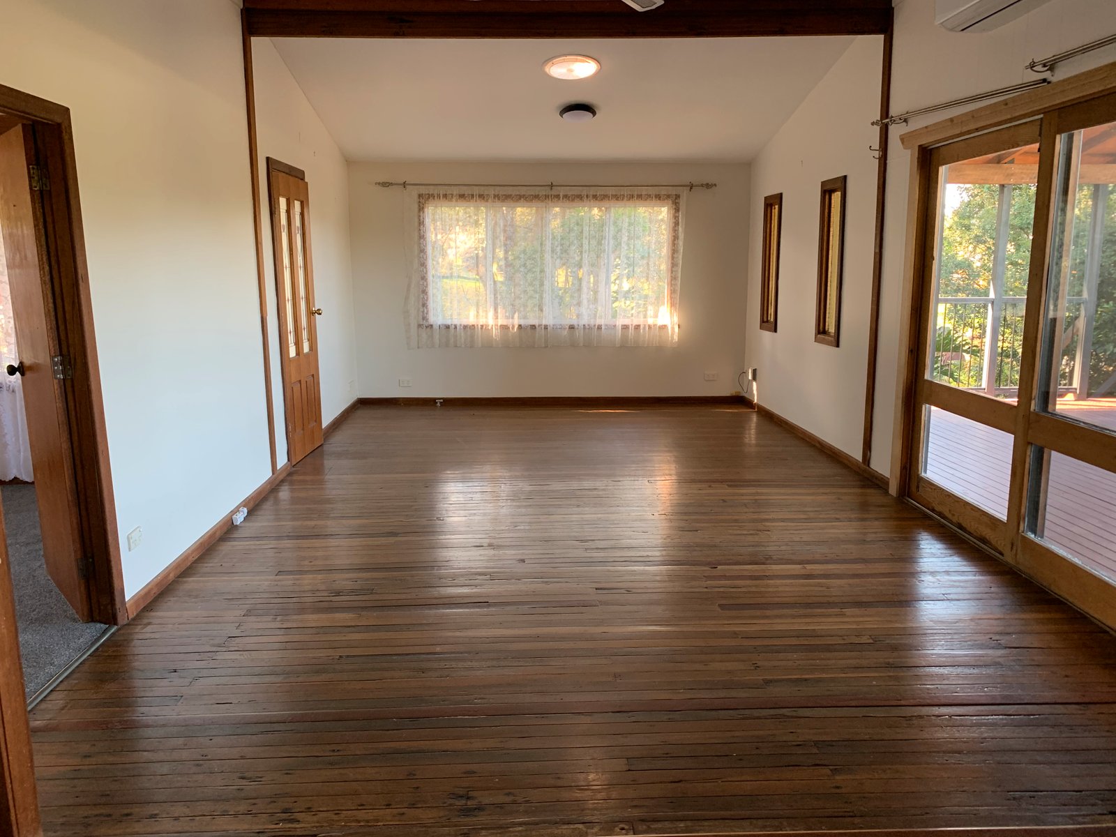 8 Andren Close BONVILLE 3