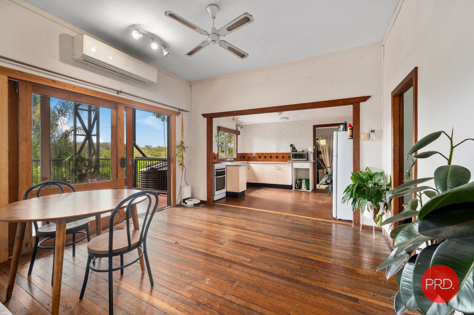 8 Andren Close BONVILLE 3