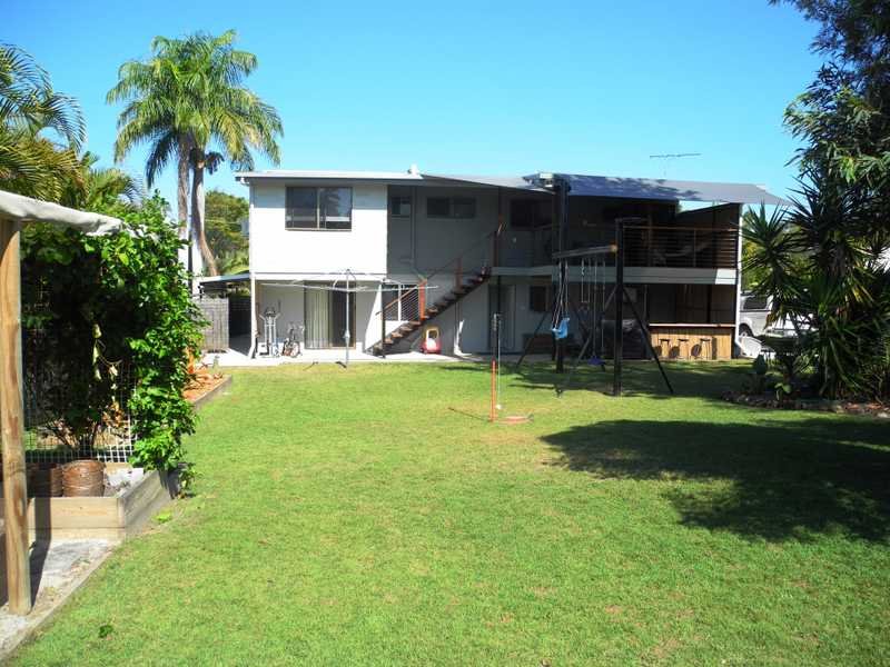 8 Andrew Court BOYNE ISLAND 3