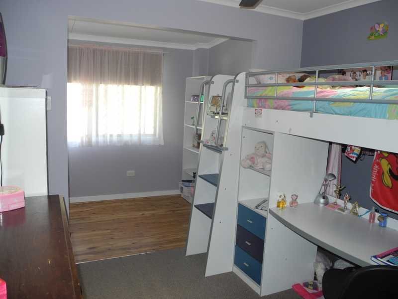 8 Andrew Court BOYNE ISLAND 9