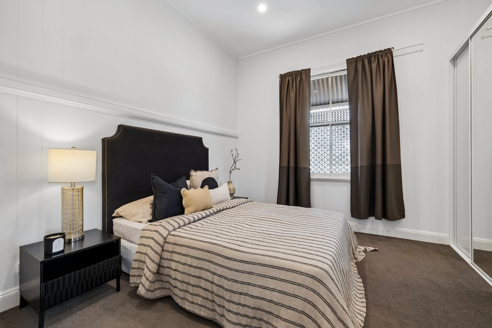 8 Anne Street CHINDERAH 11