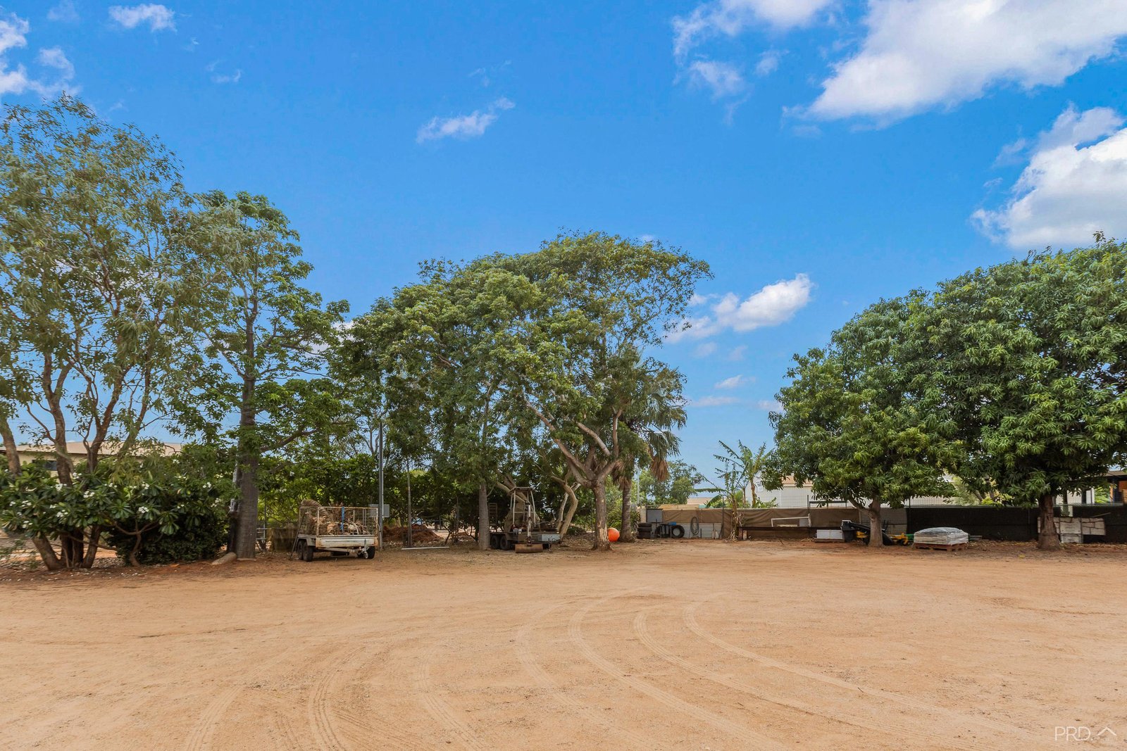 8 Antheous Way BILINGURR 33