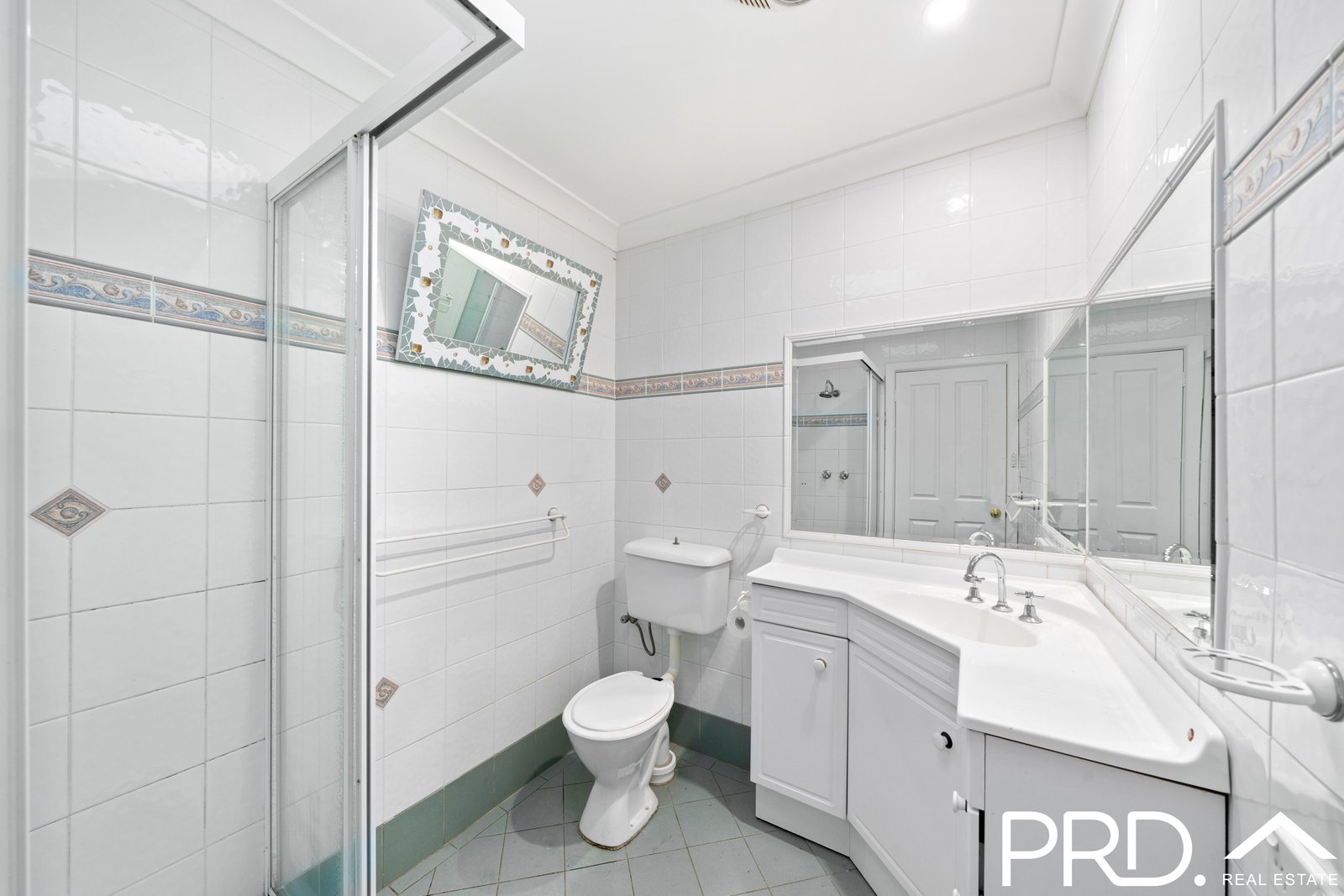 8 Apex Avenue PICNIC POINT 5