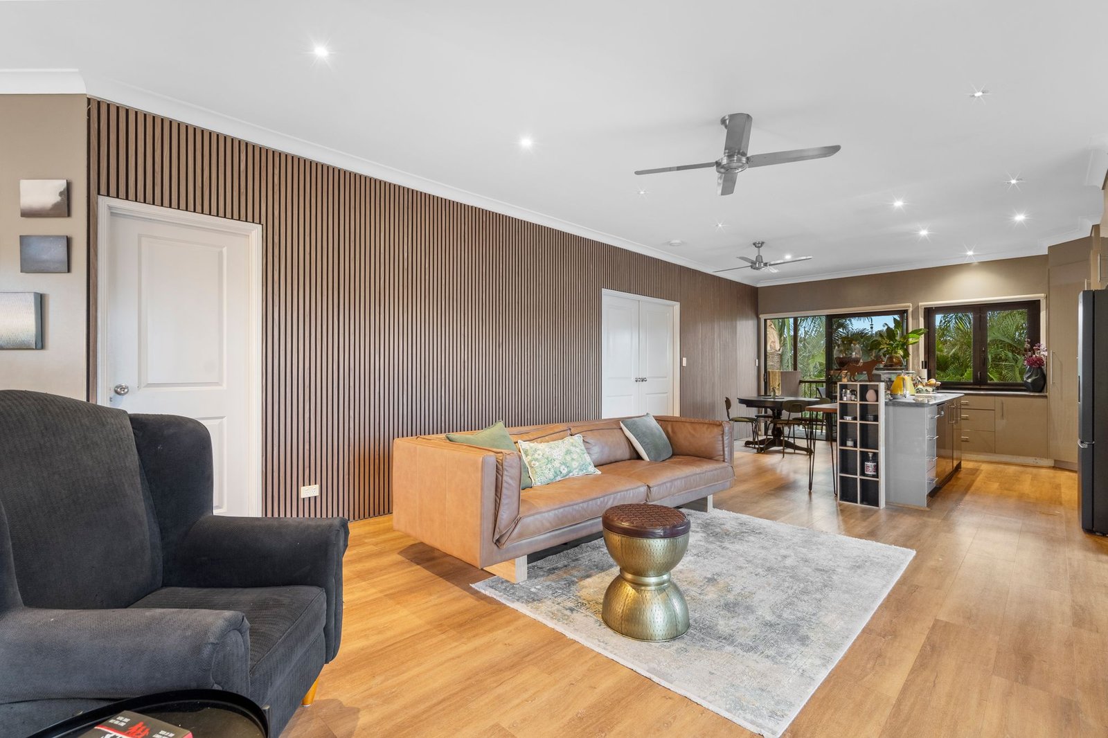 8 Aquarius Street REEDY CREEK 2