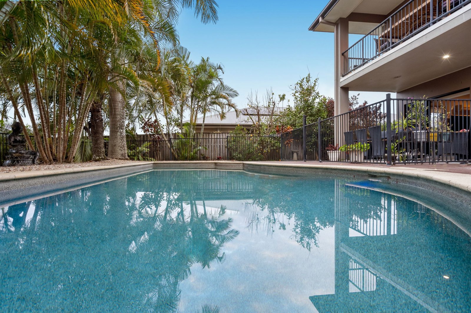 8 Aquarius Street REEDY CREEK 18