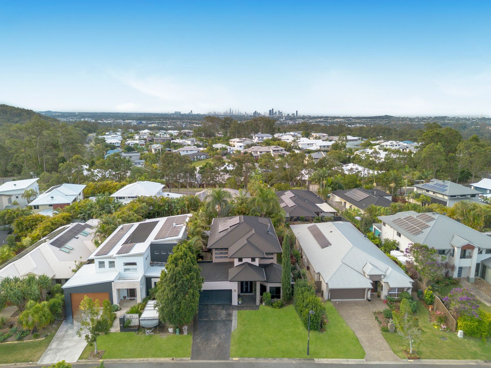 8 Aquarius Street REEDY CREEK 24