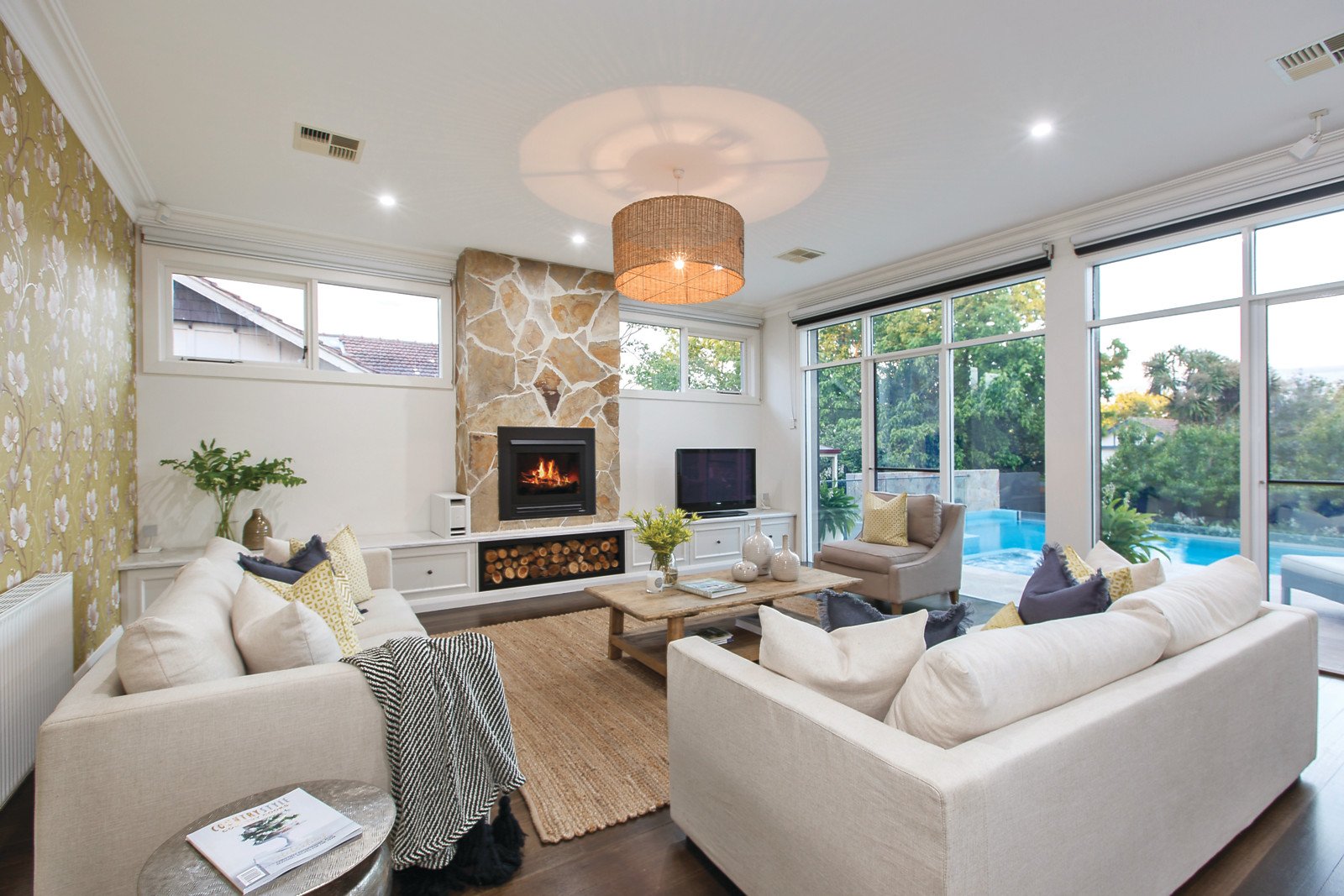 8 Ash Grove, Malvern East, VIC