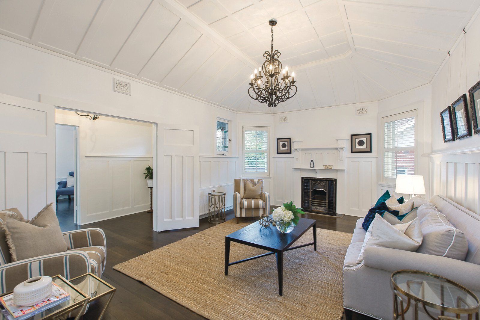 8 Ash Grove, Malvern East, VIC