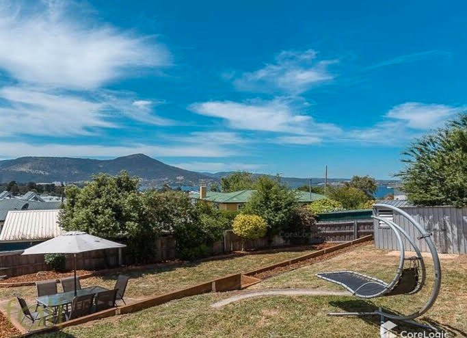 8 Asquith Court CLAREMONT 13