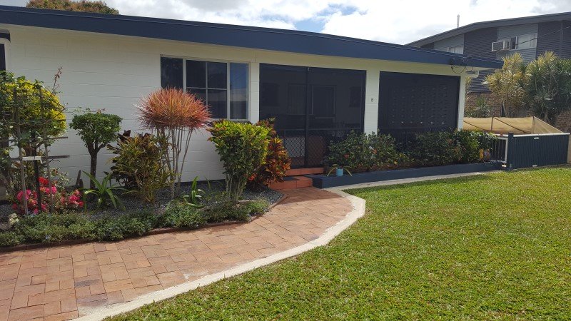 8 Atkinson Street PROSERPINE 1