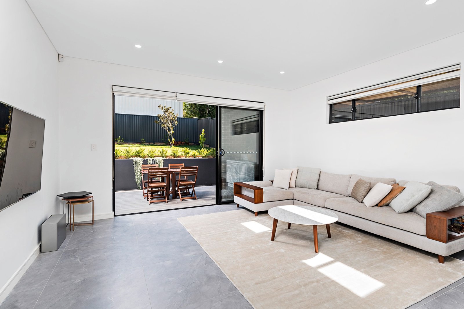 8 Austin Boulevard PICNIC POINT 2