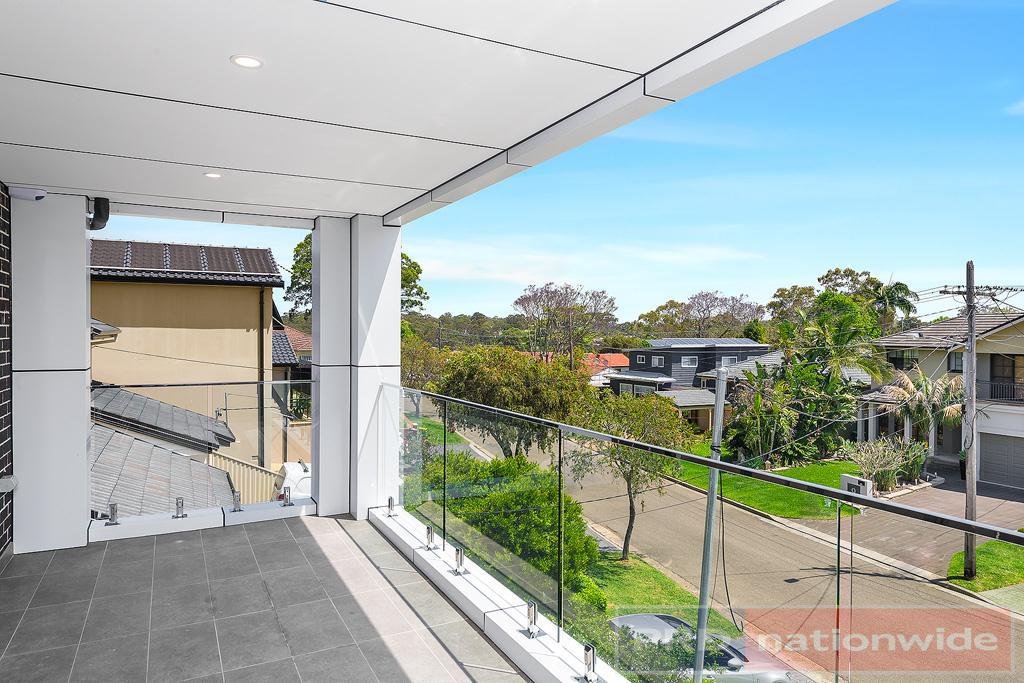 8 Austin Boulevard PICNIC POINT 8