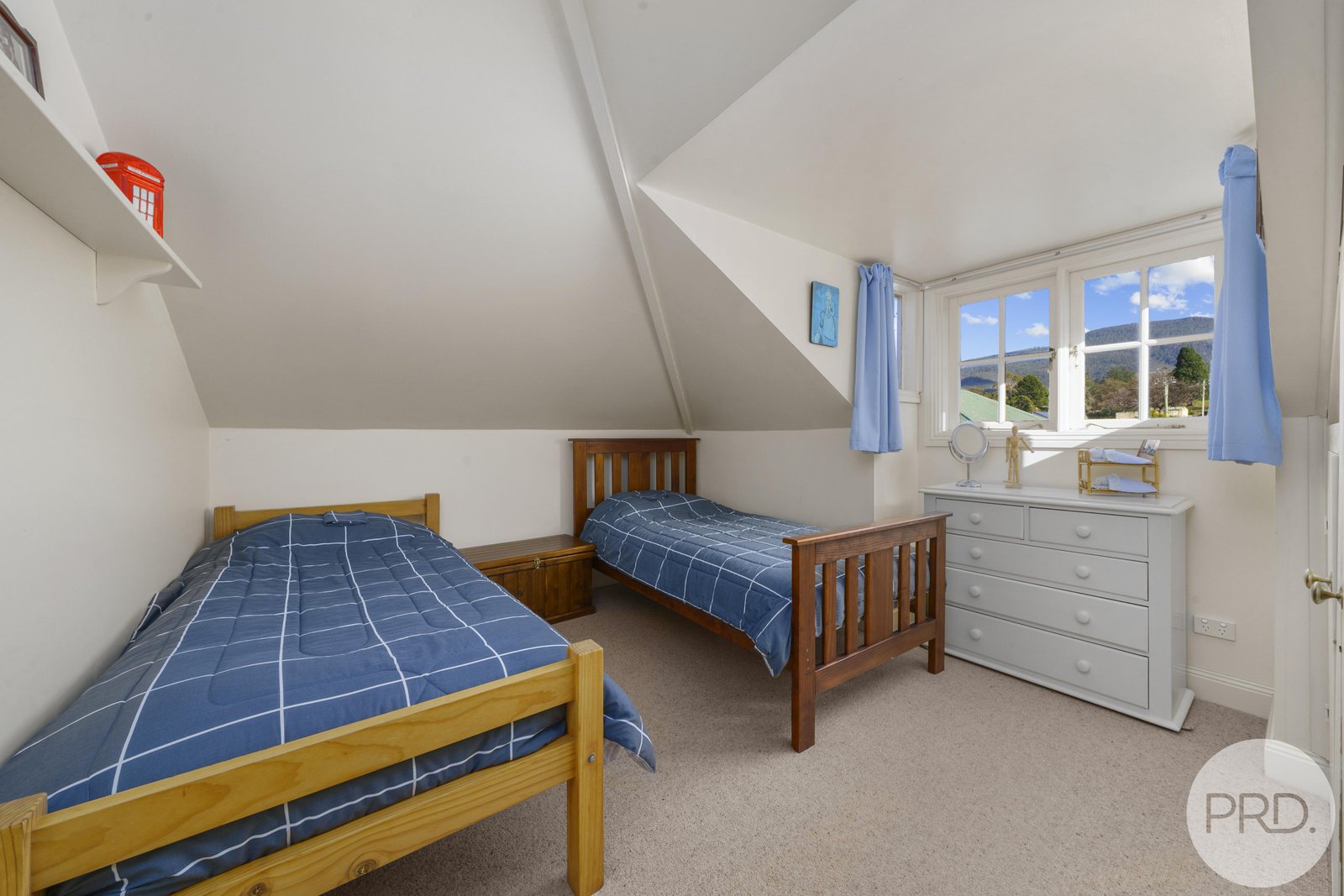 8 Austins Ferry Road AUSTINS FERRY 14