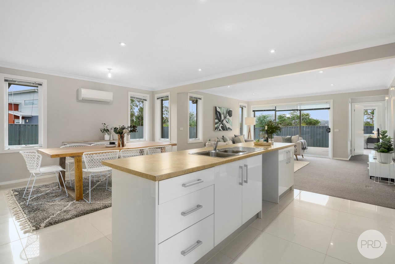 8 Avalon Court MARGATE 7