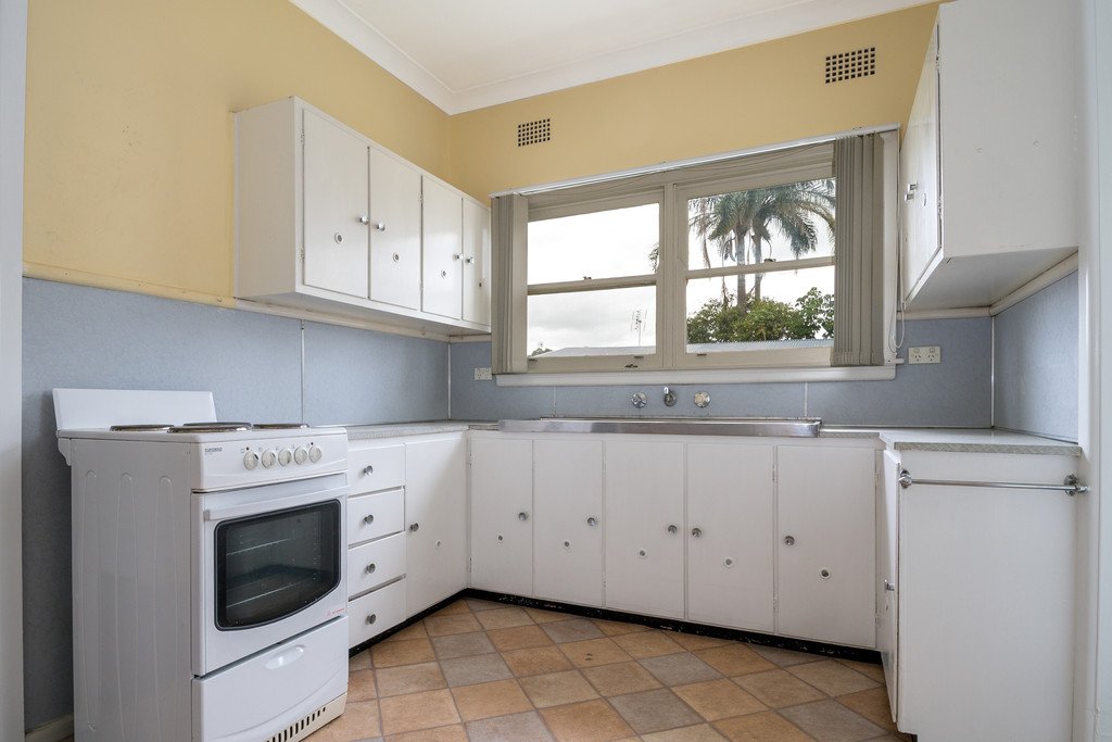 8 Avonlea Street DAPTO 2