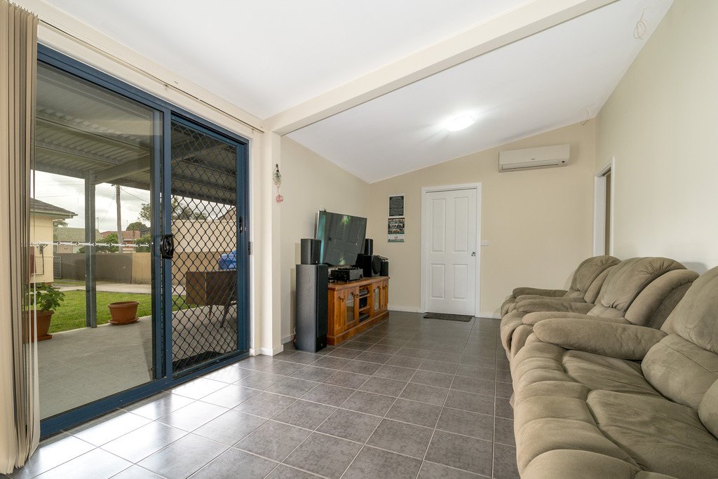 8 Avonlea Street DAPTO 11