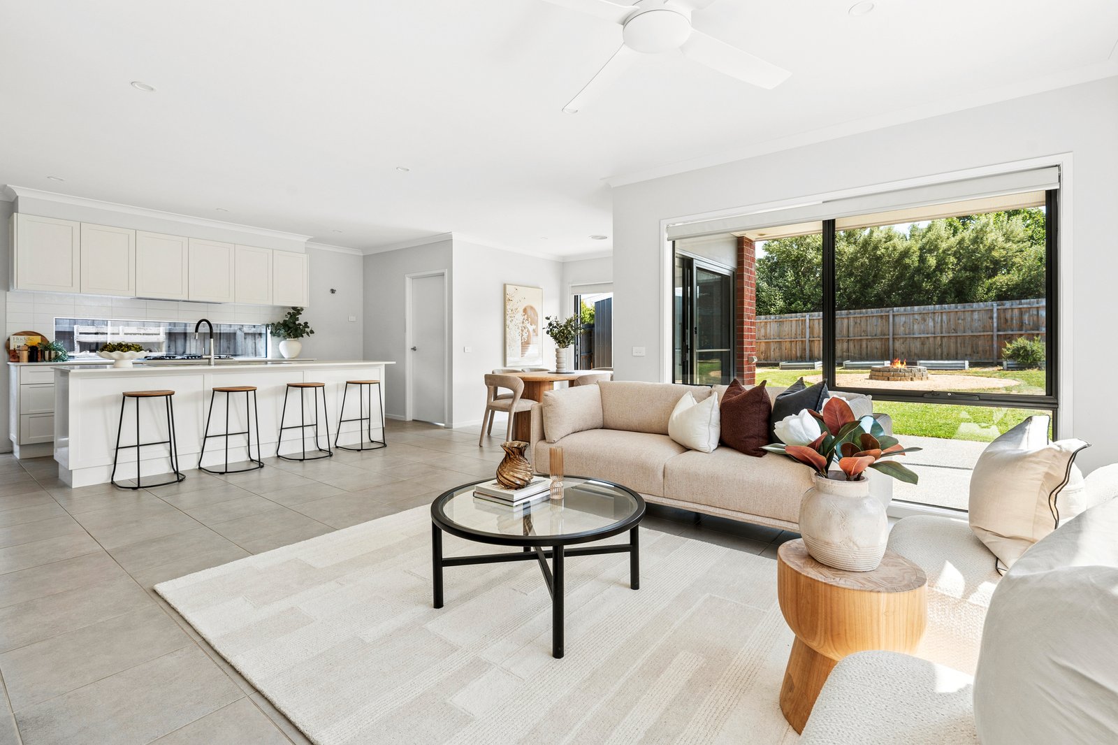 Gallery: 8 Backelei Crescent