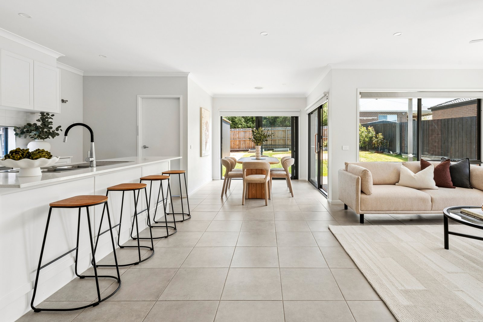 Gallery: 8 Backelei Crescent