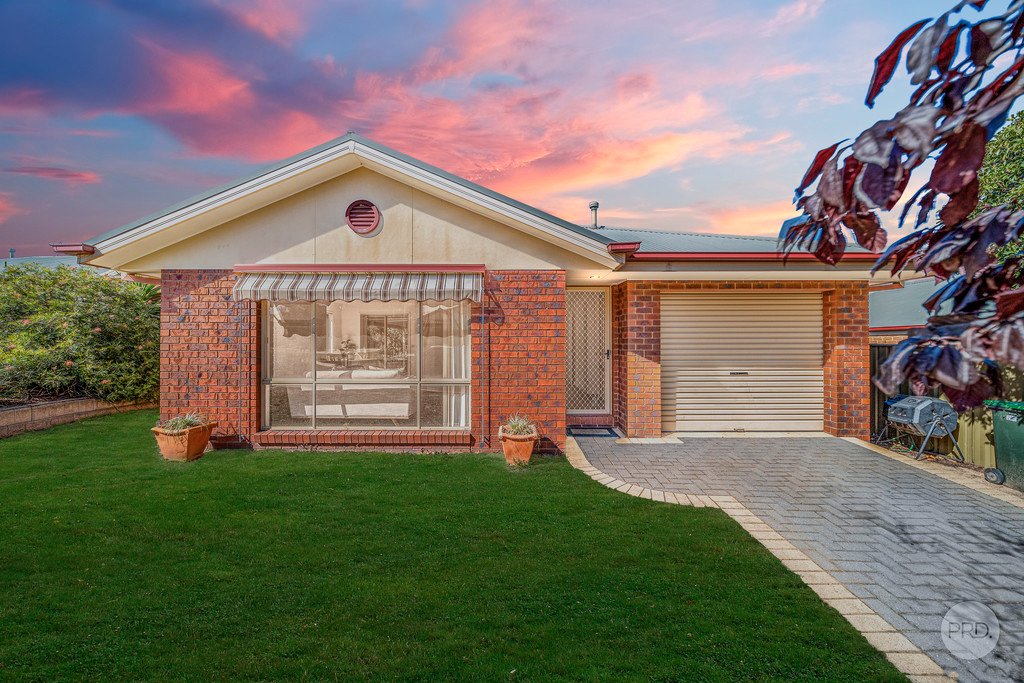 8 Baden - Powell Place STRATHDALE 1