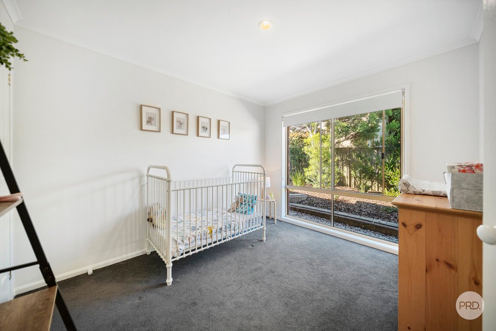 8 Baden - Powell Place STRATHDALE 9