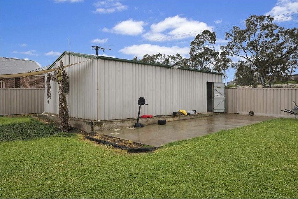 8 Baden Street WHITE HILLS 6