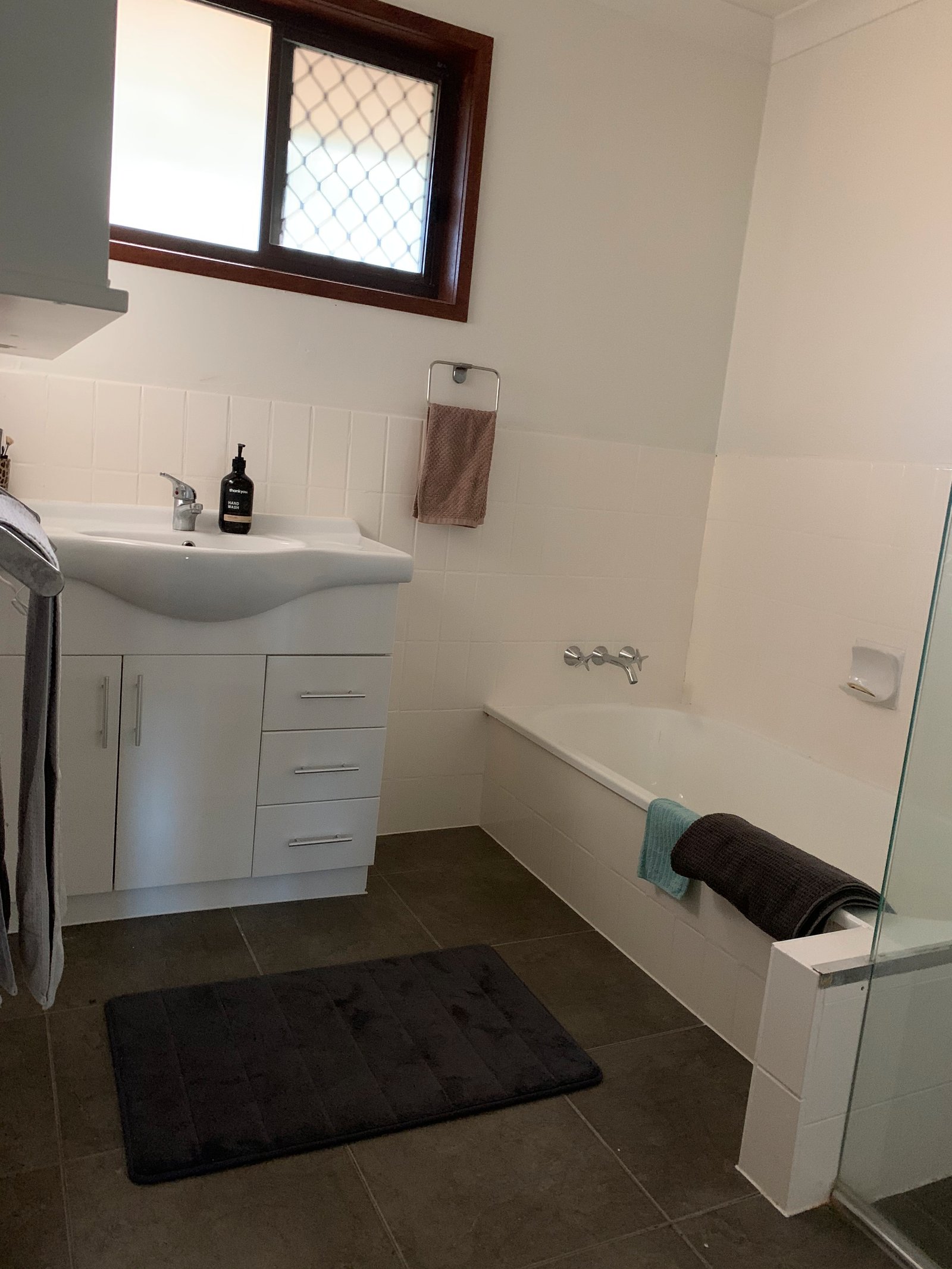 8 Ballidu Close ELANORA 8