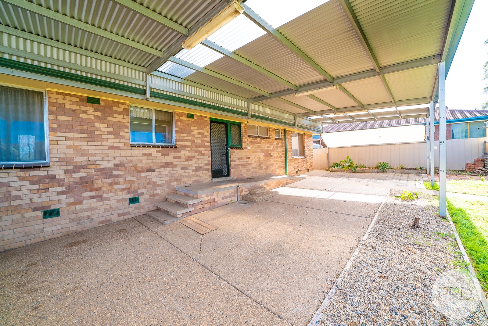 8 Banner  FOREST HILL 10