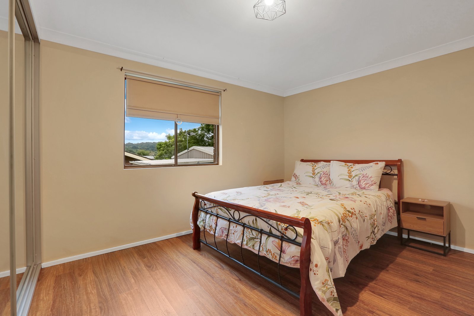8 Bannister Street DAPTO 7