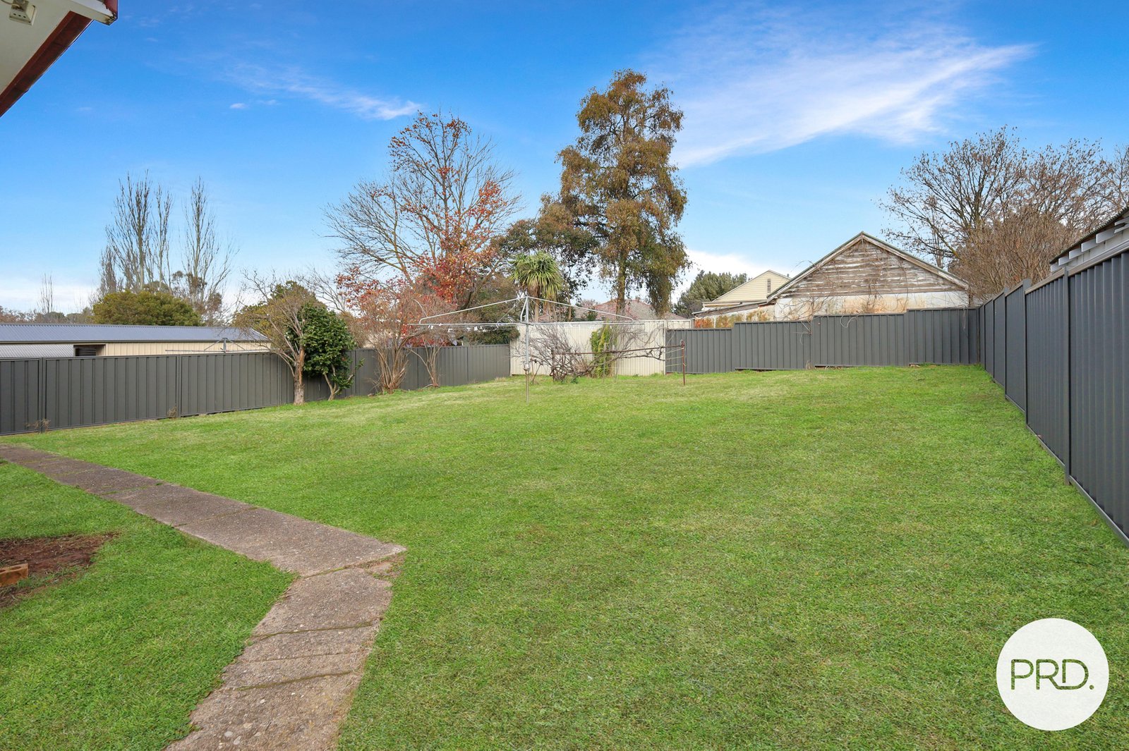 8 Bardia Avenue ORANGE 9