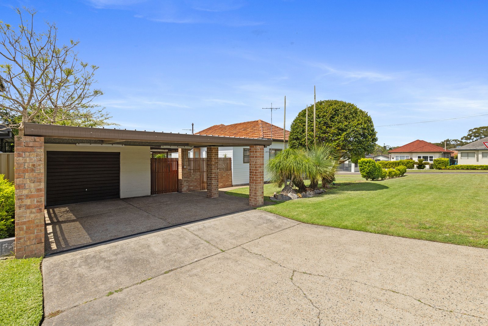 8 Baringa Road MORTDALE 3