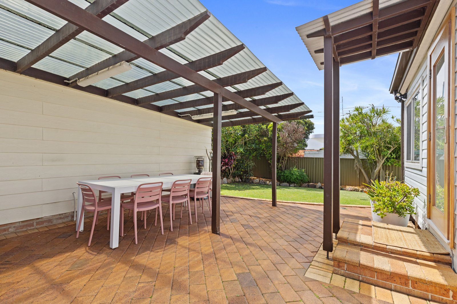 8 Baringa Road MORTDALE 7