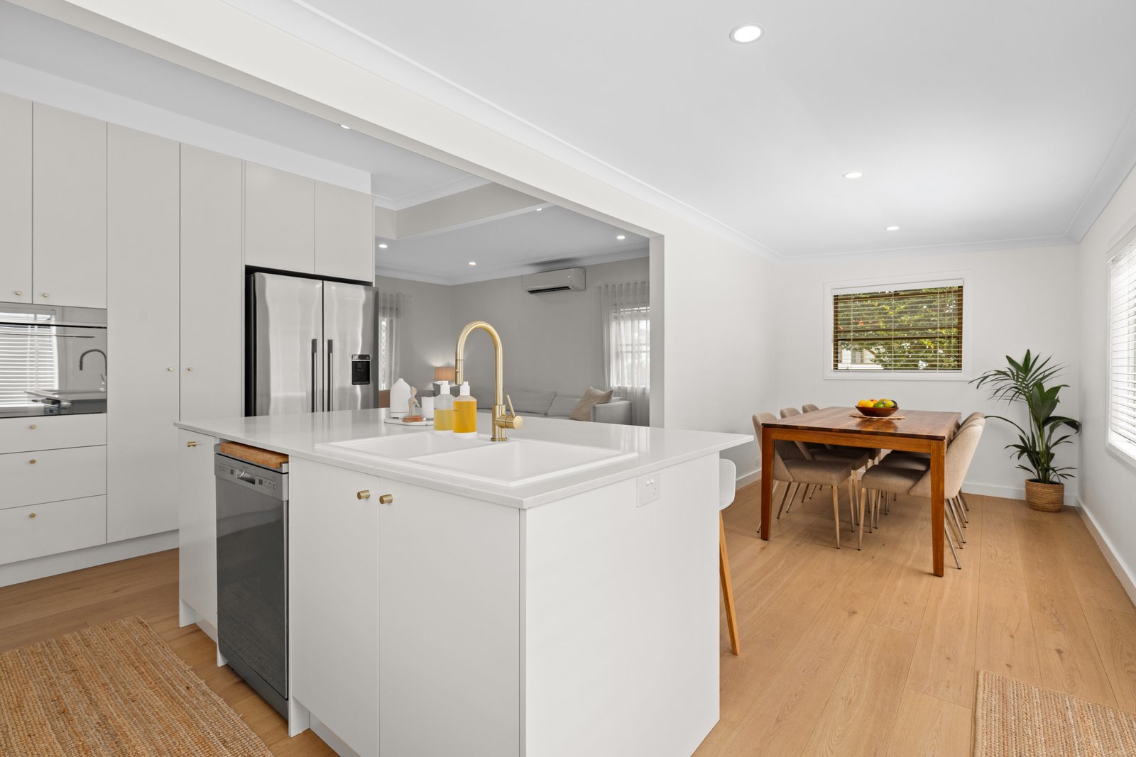 8 Baringa Road MORTDALE 12