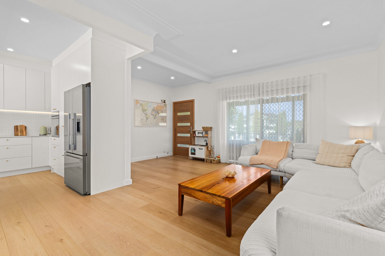 8 Baringa Road MORTDALE 15