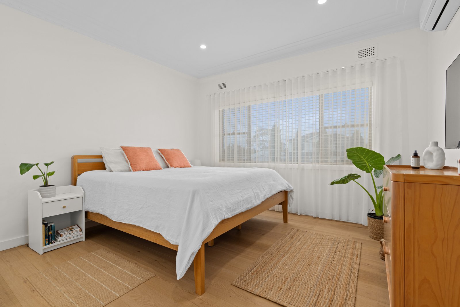 8 Baringa Road MORTDALE 16